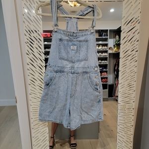 Levi's short overalls